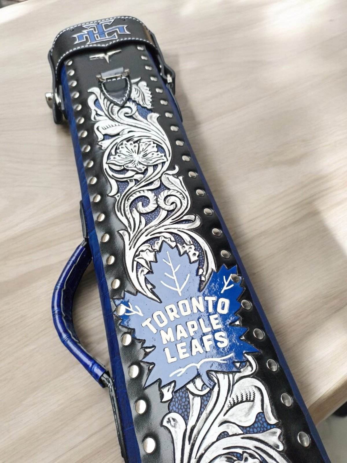 Buffalo Signature Leather Cue Case handtooled and handcolored with express worldwide shipping