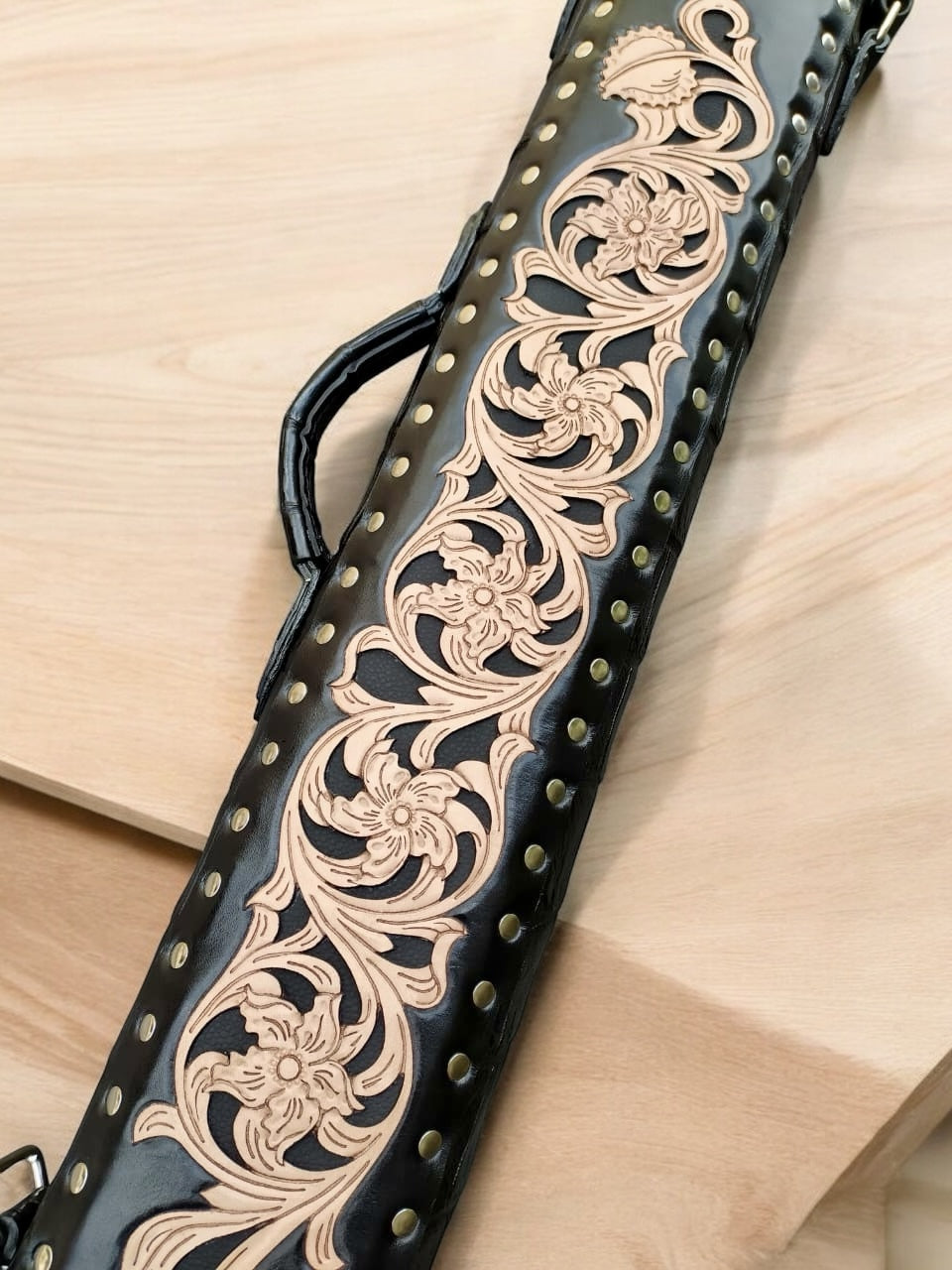 Crocodile Black Custom Cue Cases