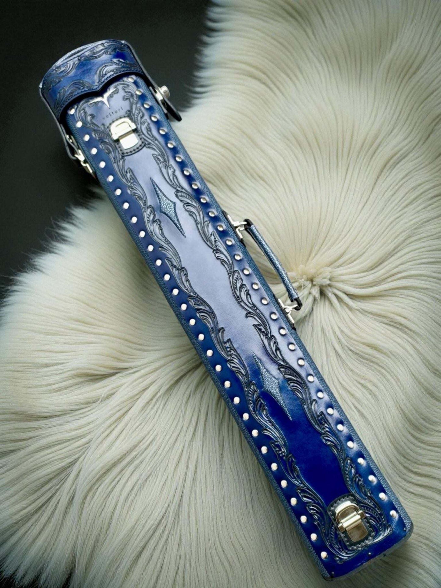 Throne Stingray Leather Cue Case