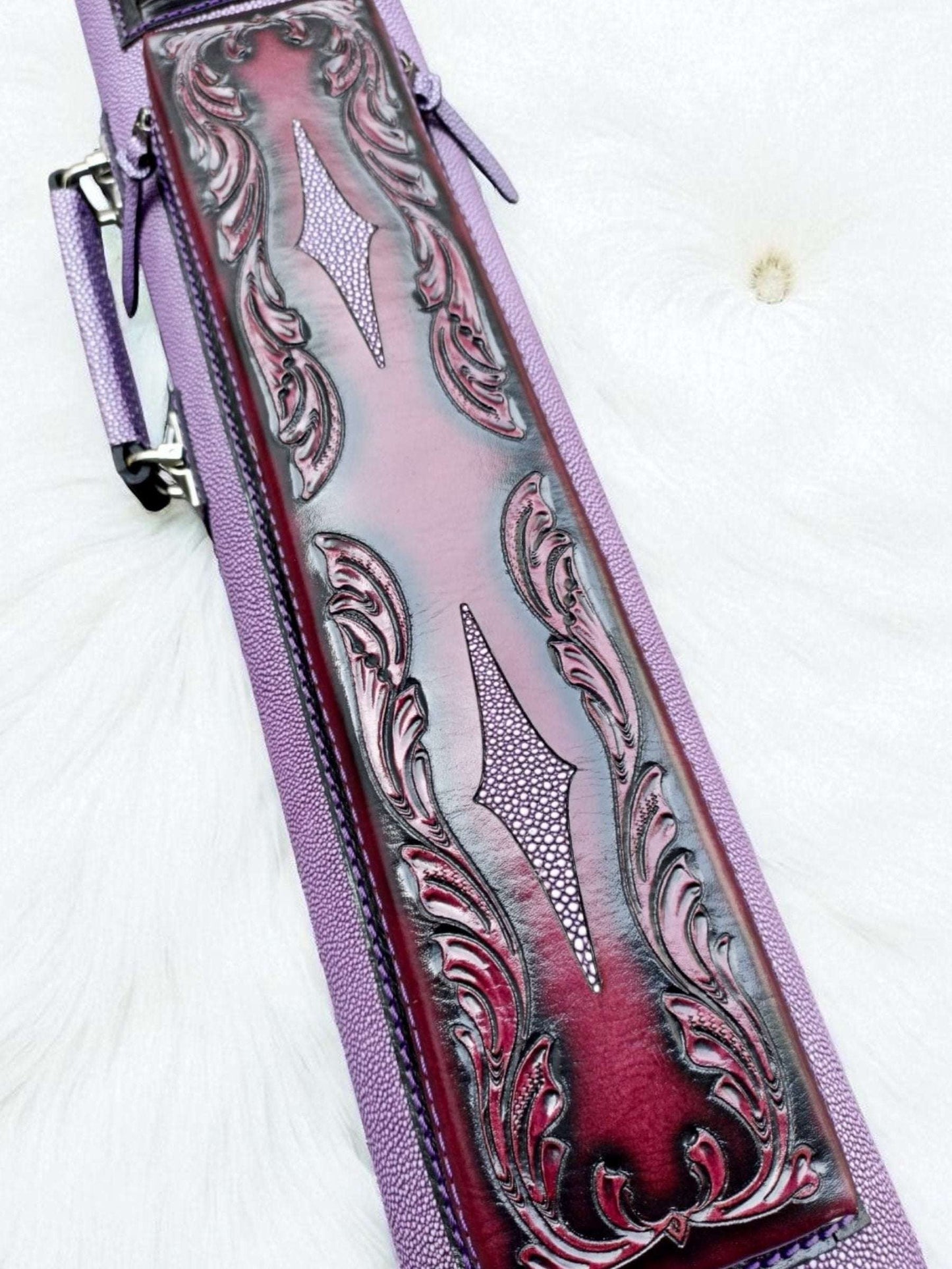 Throne Stingray Leather Cue Case