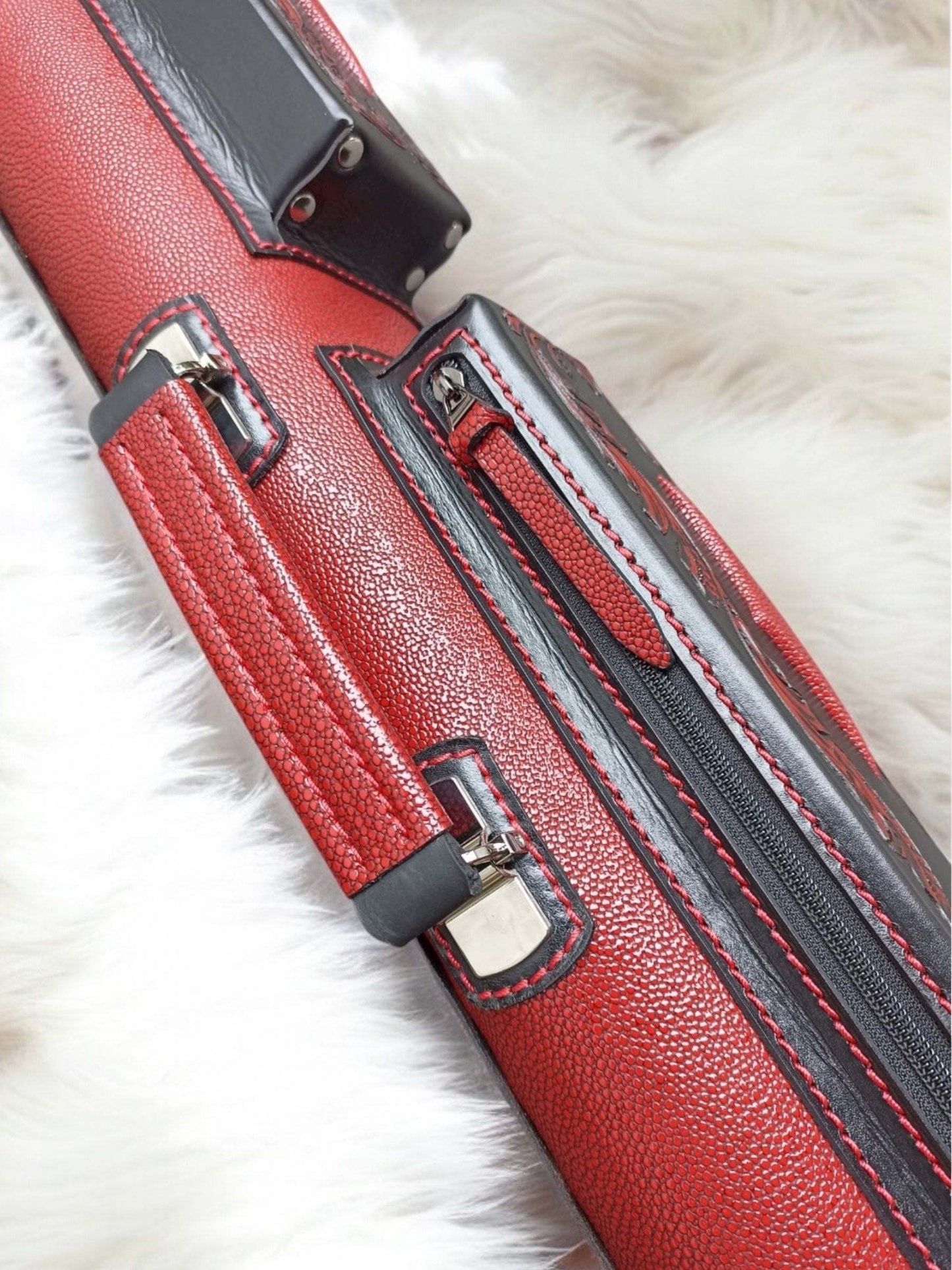 Throne Stingray Leather Cue Case