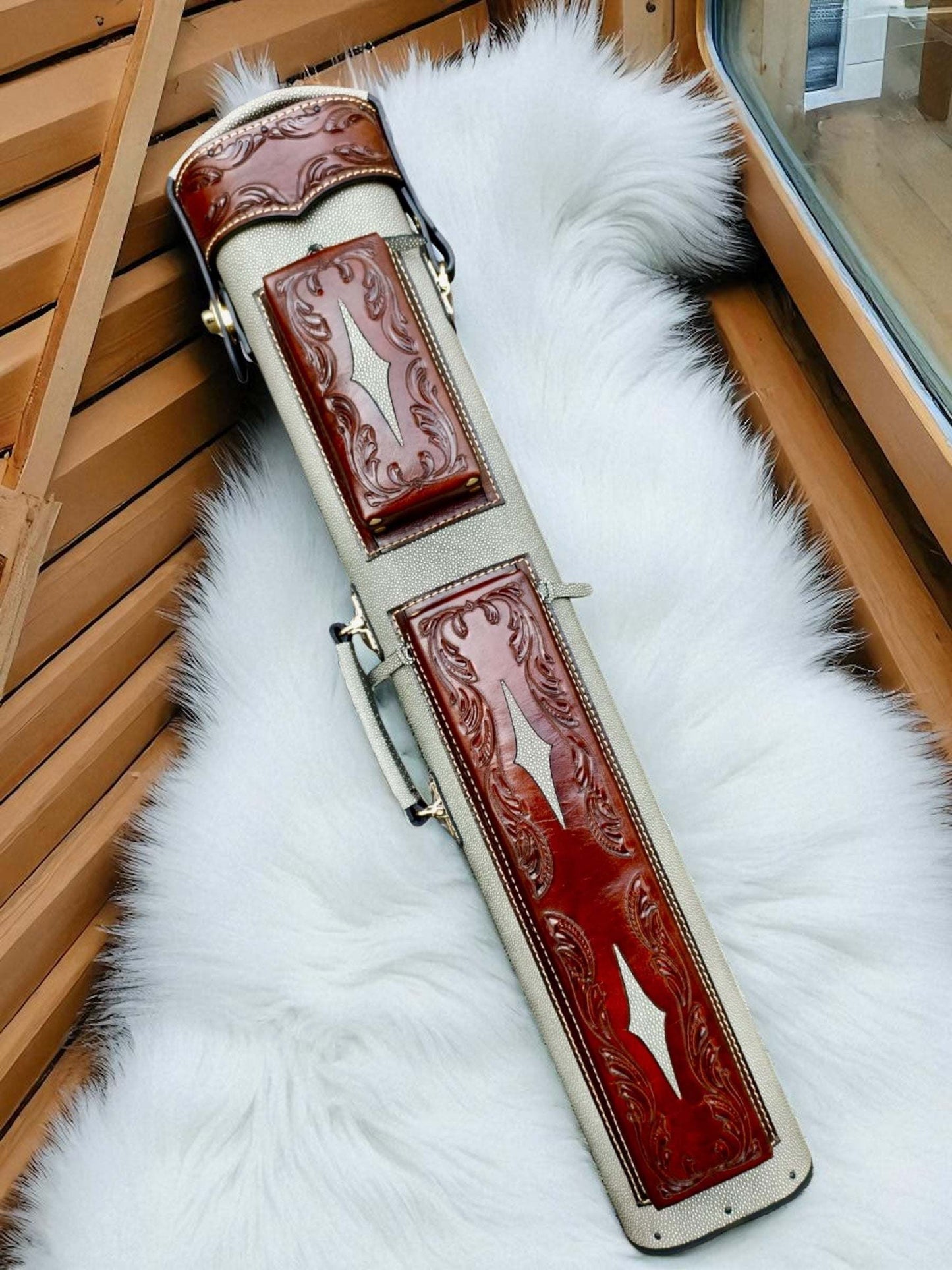 Throne Stingray Leather Cue Case